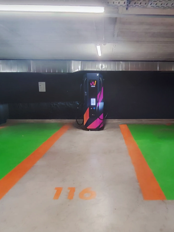 Estación de carga Wenea en Madrid