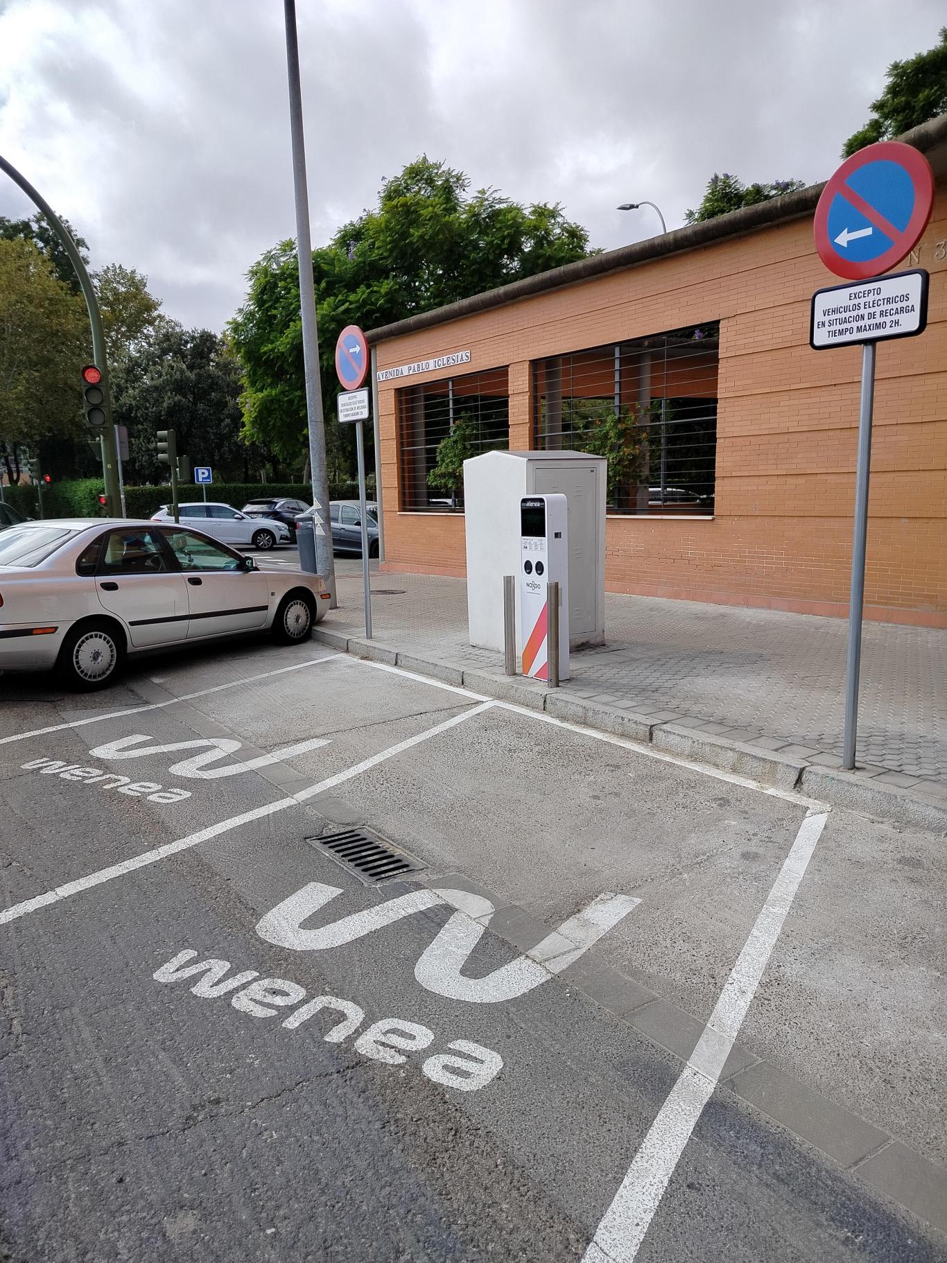 Estación de carga Wenea en Sevilla