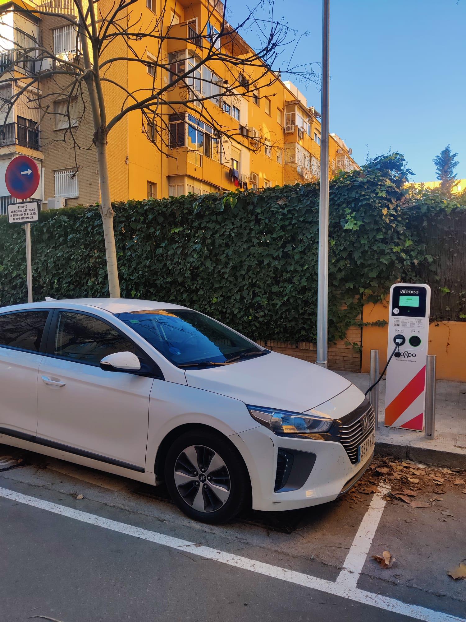 Estación de carga Wenea en Sevilla