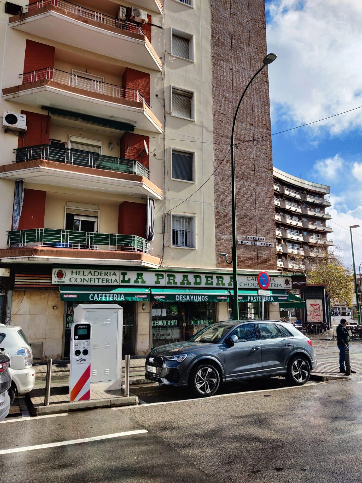 Estación de carga Wenea en Sevilla