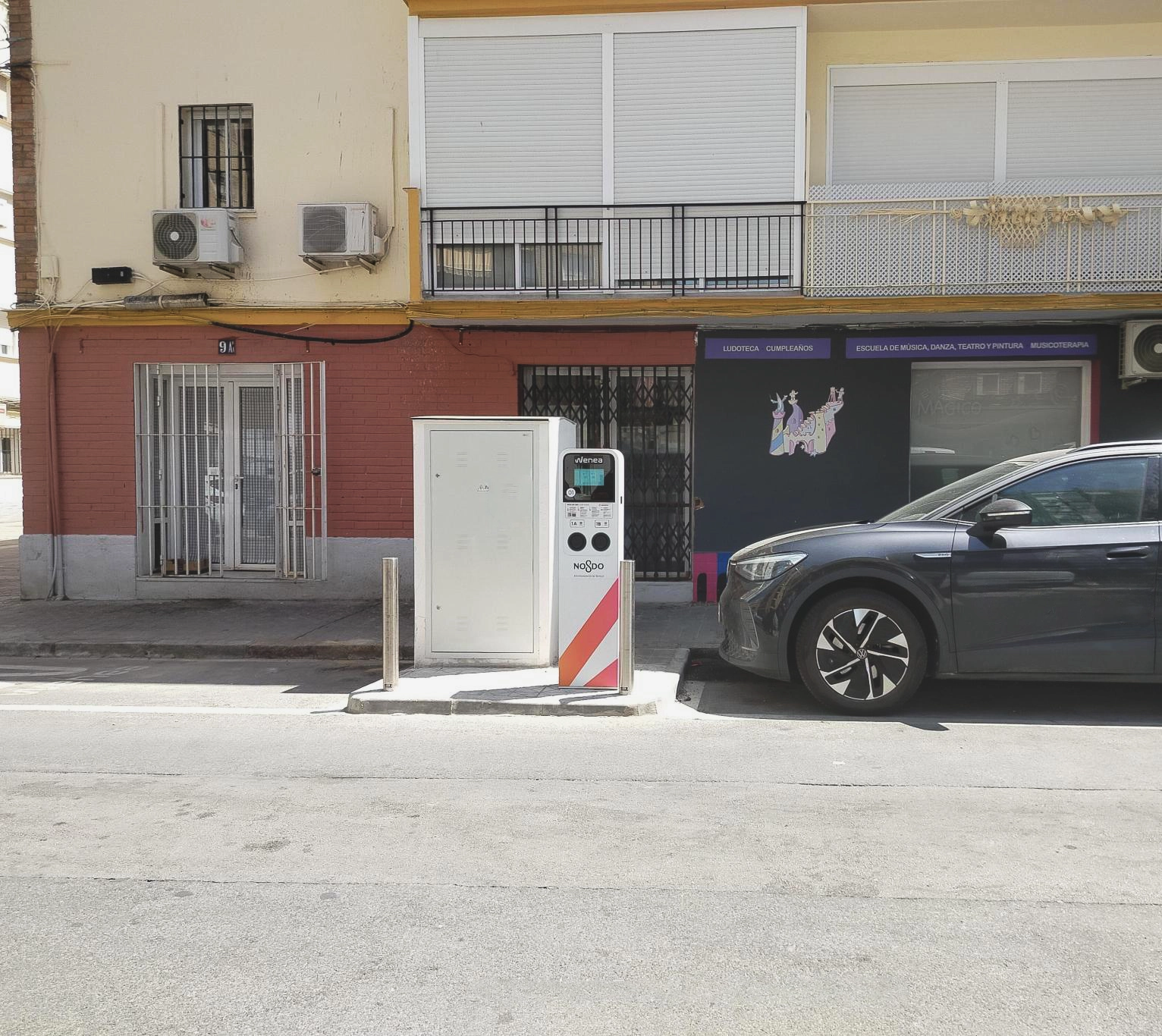 Estación de carga Wenea en Sevilla