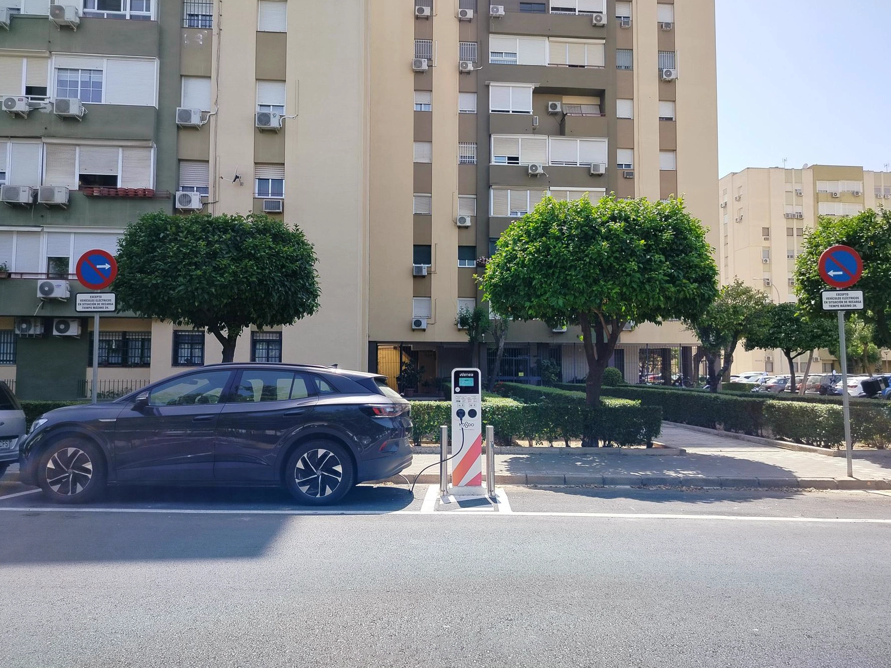 Estación de carga Wenea en Sevilla