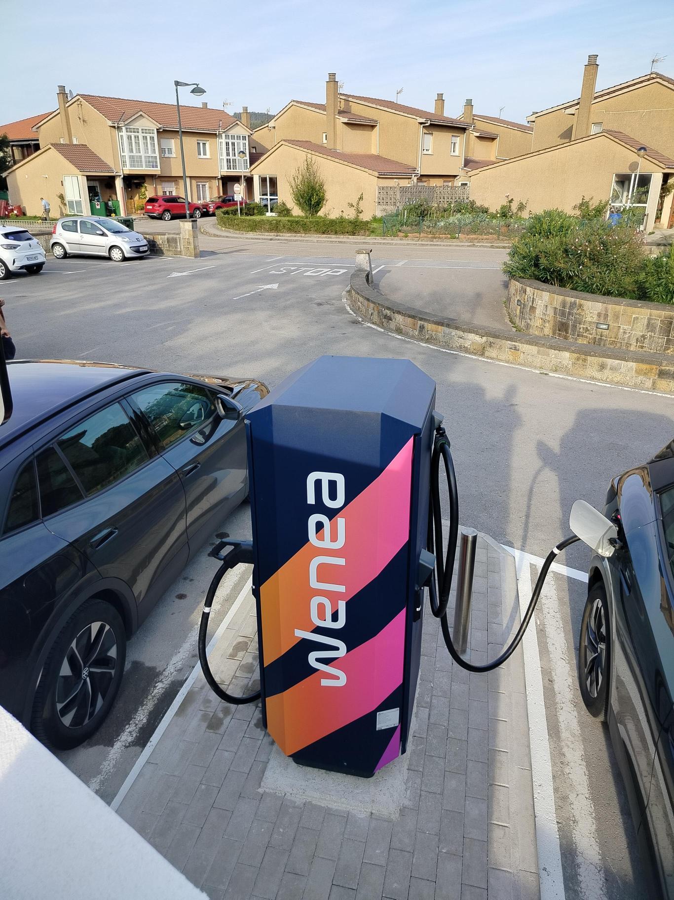 Estación de carga Wenea en Galizano