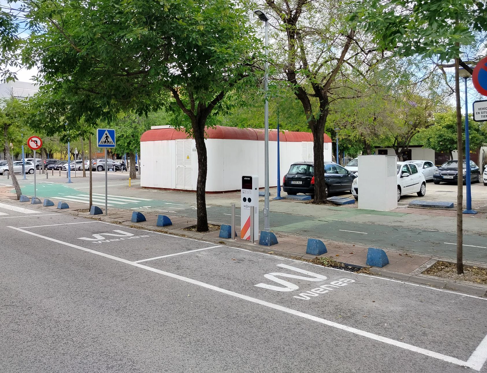 Estación de carga Wenea en Sevilla