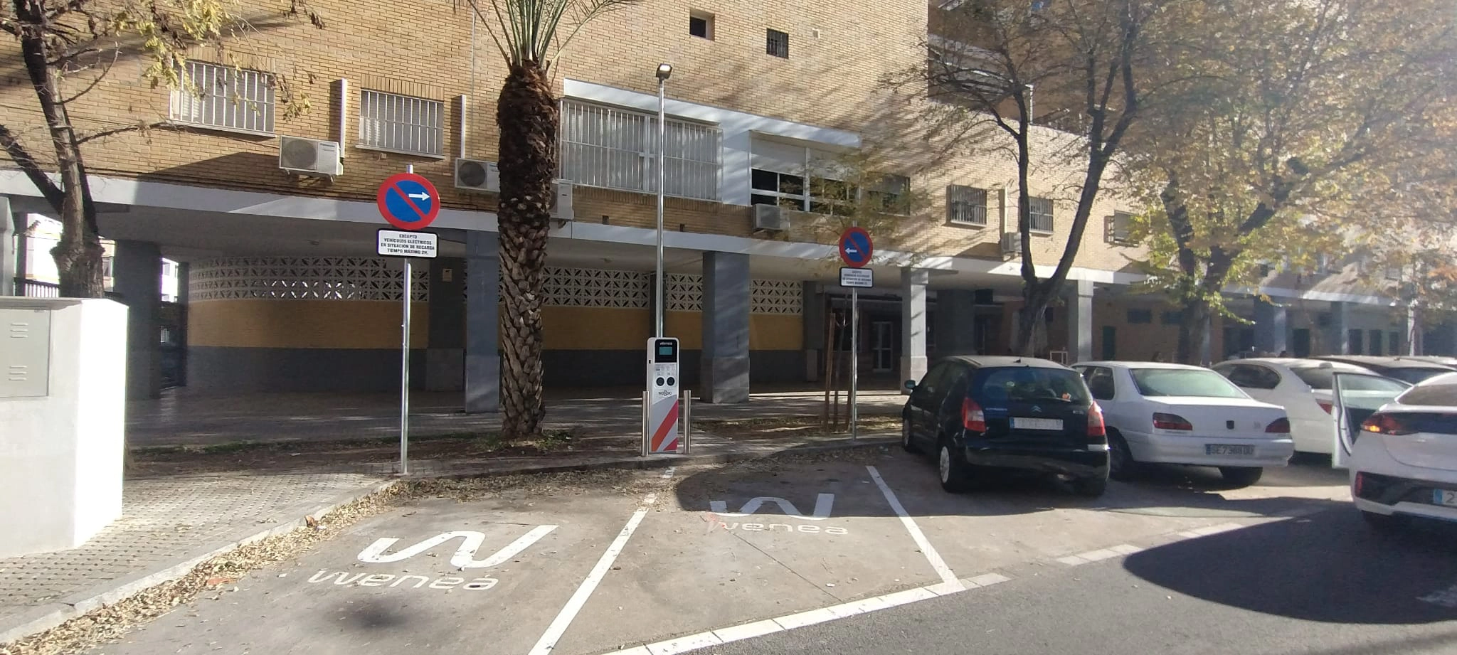 Estación de carga Wenea en Sevilla