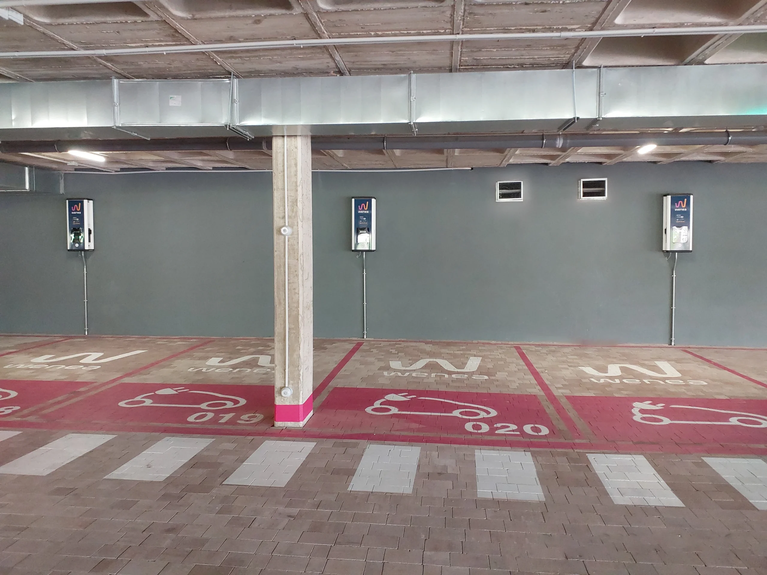 Estación de carga Wenea en Pozuelo de Alarcón