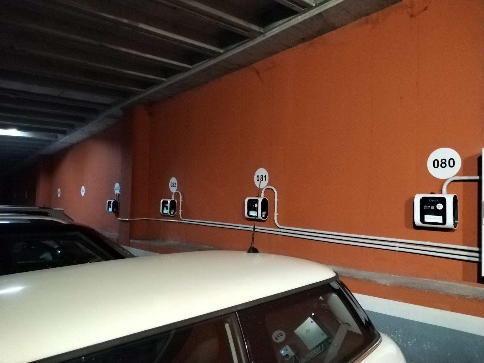 Estación de carga Wenea en Mollet del Valles