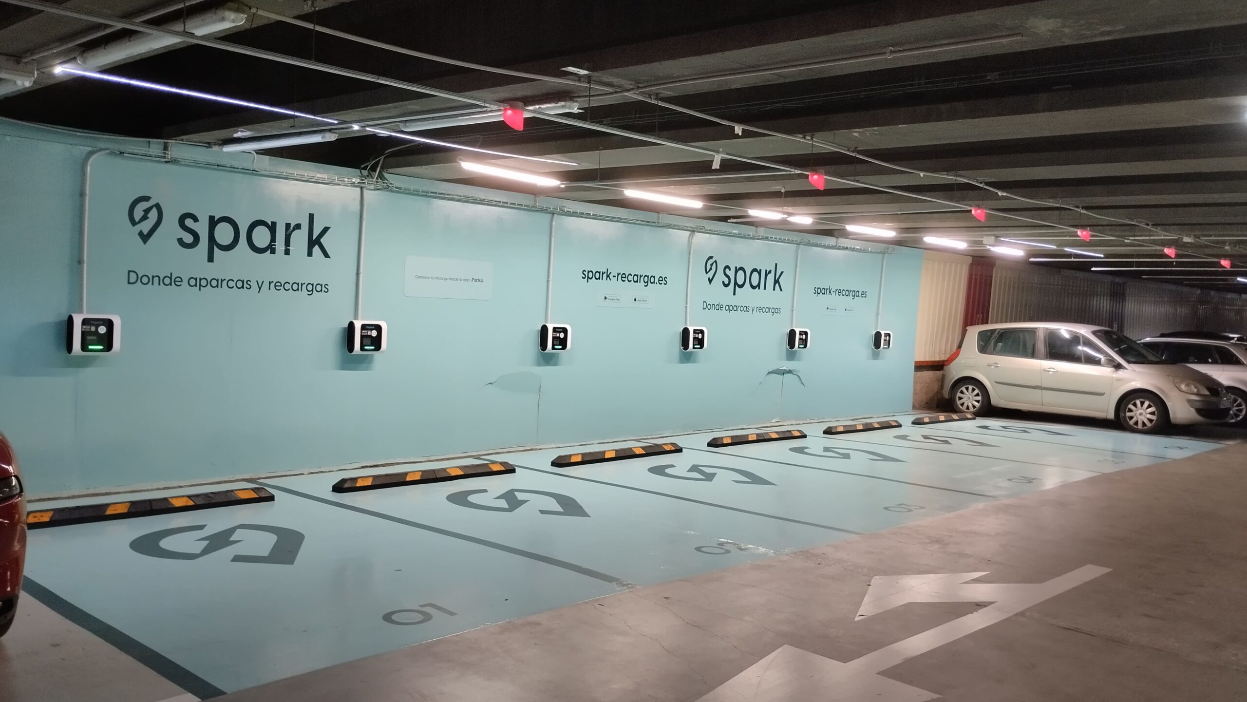 Estación de carga Wenea en Sevilla