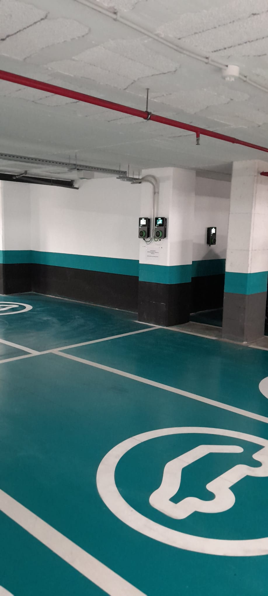 Estación de carga Wenea en Barcelona