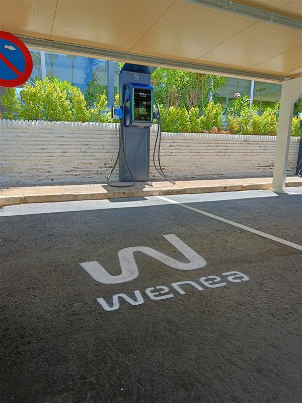 Estación de carga Wenea en Marbella