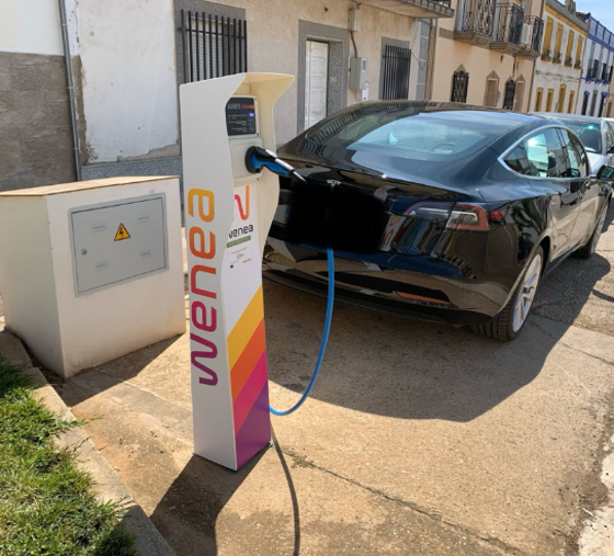 Estación de carga Wenea en La Albuera